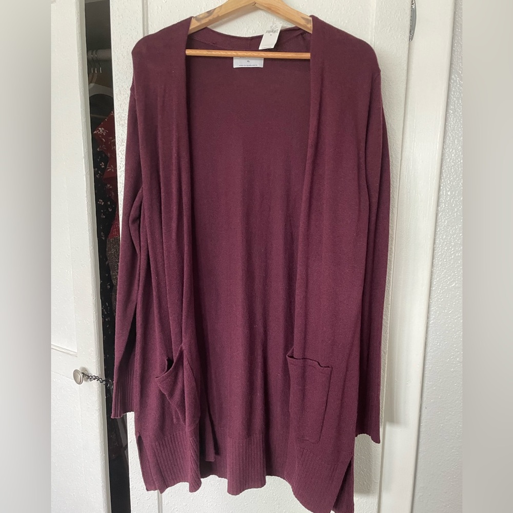 Old navy burgandy cardigan size xl